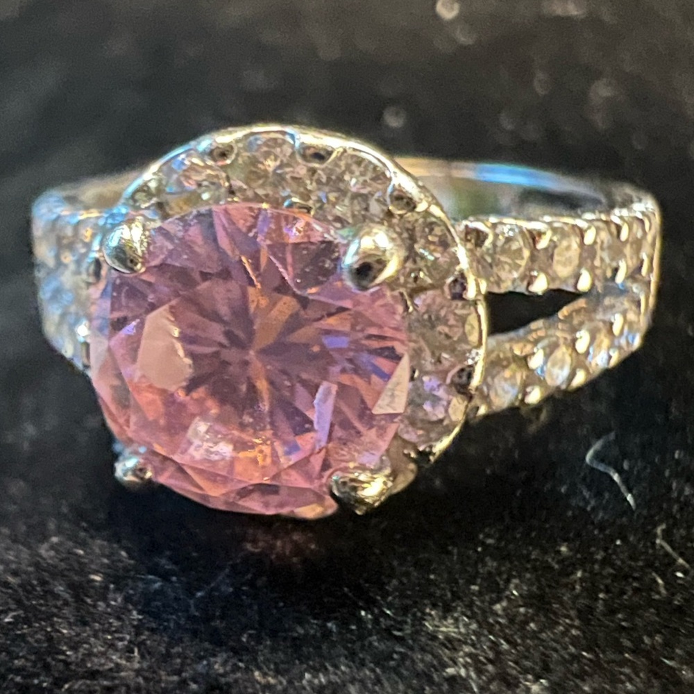 women’s sz 5.75 silver tone band pink rhinestone ring